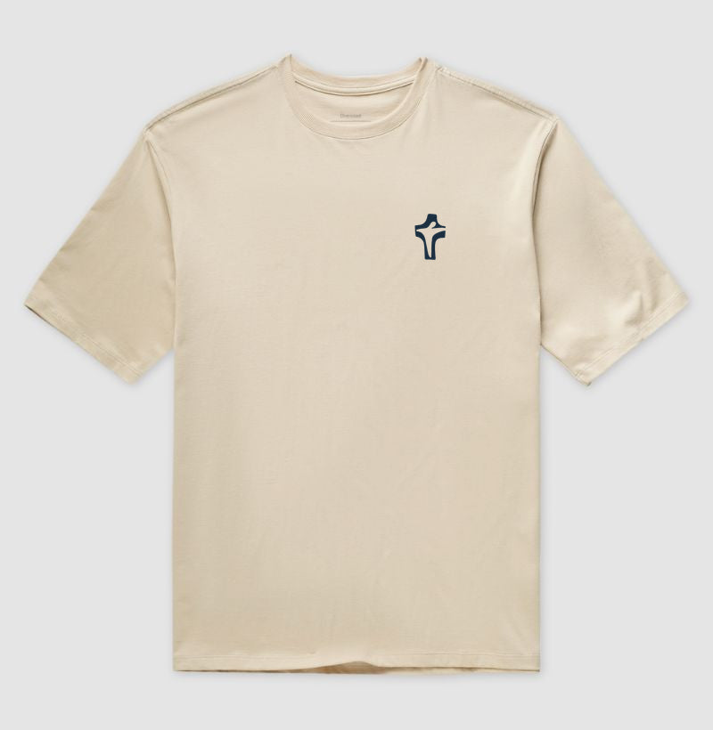 CAMISETA OVERSIZED DENTRO DA CRUZ